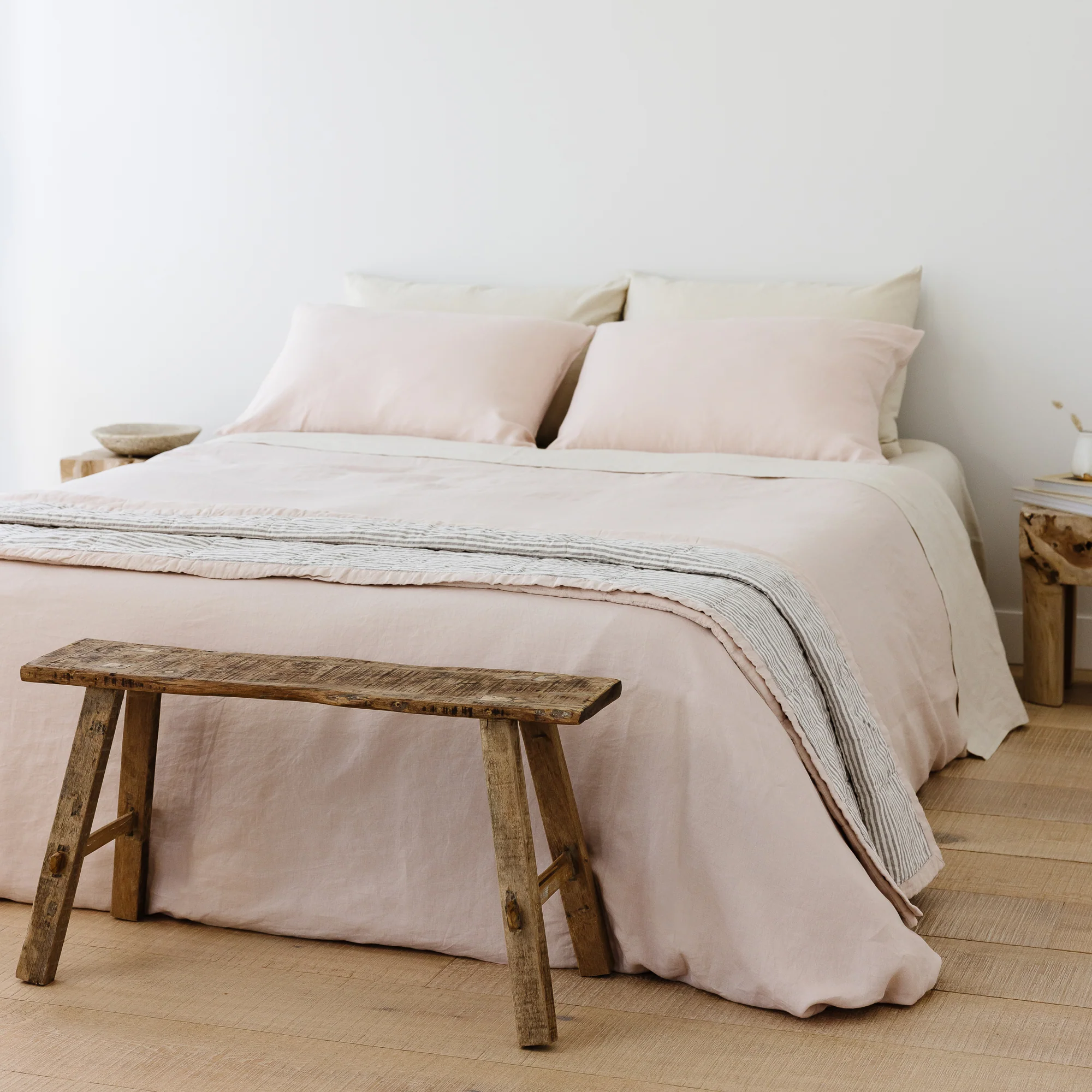 Blush Pink Linen Duvet - Image 2