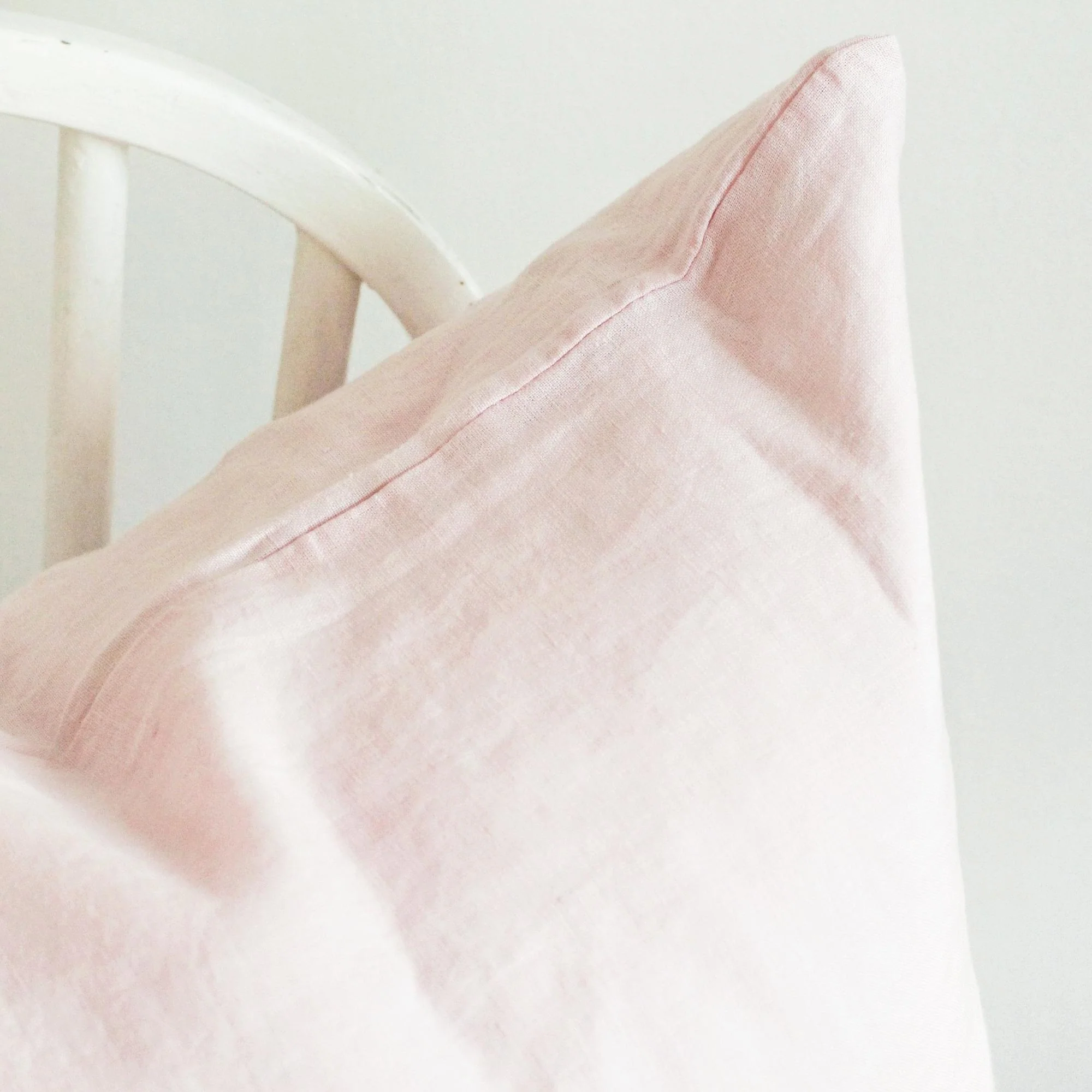 Blush Pink Linen Pillowcases - Image 5