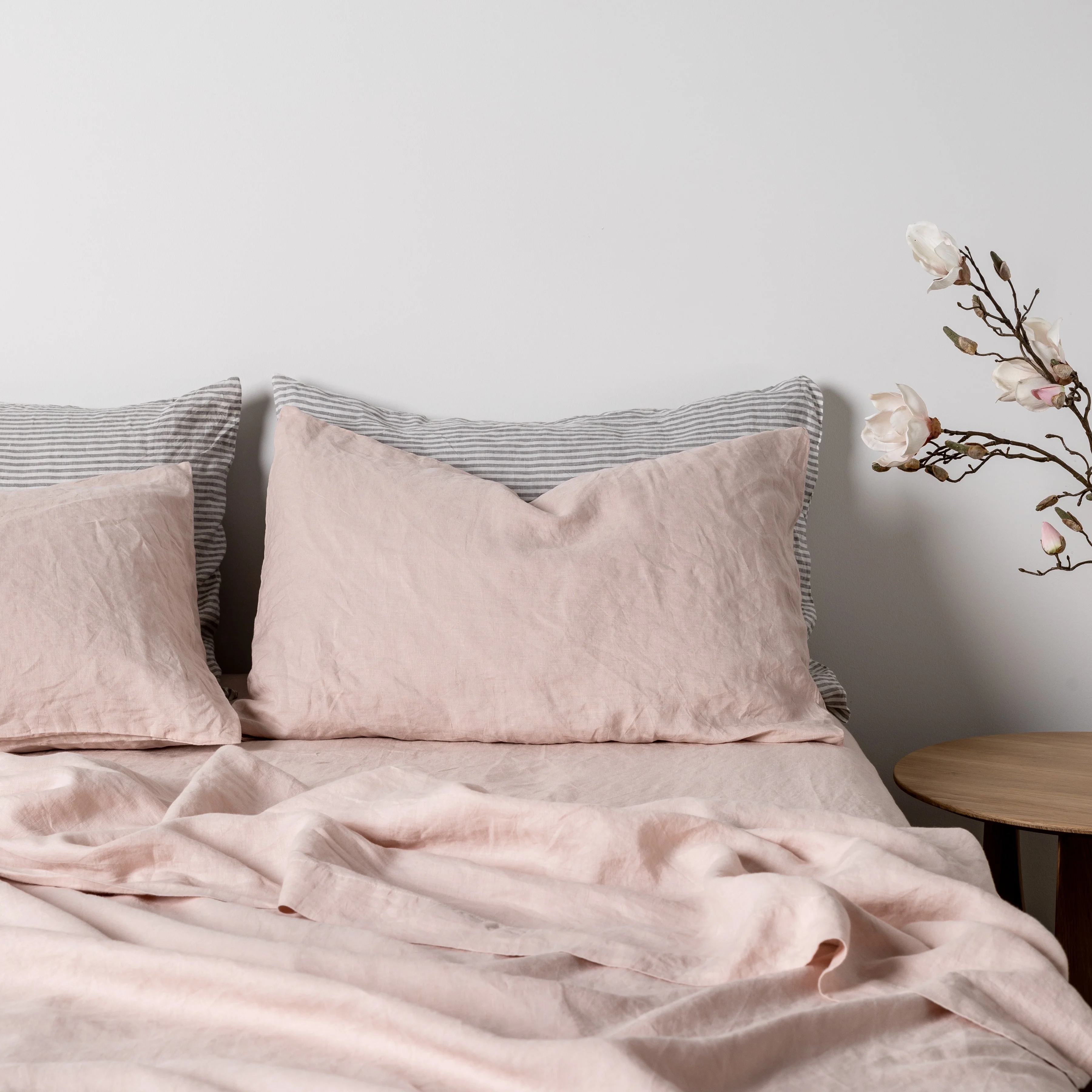 Blush Pink Linen Pillowcases - Image 8