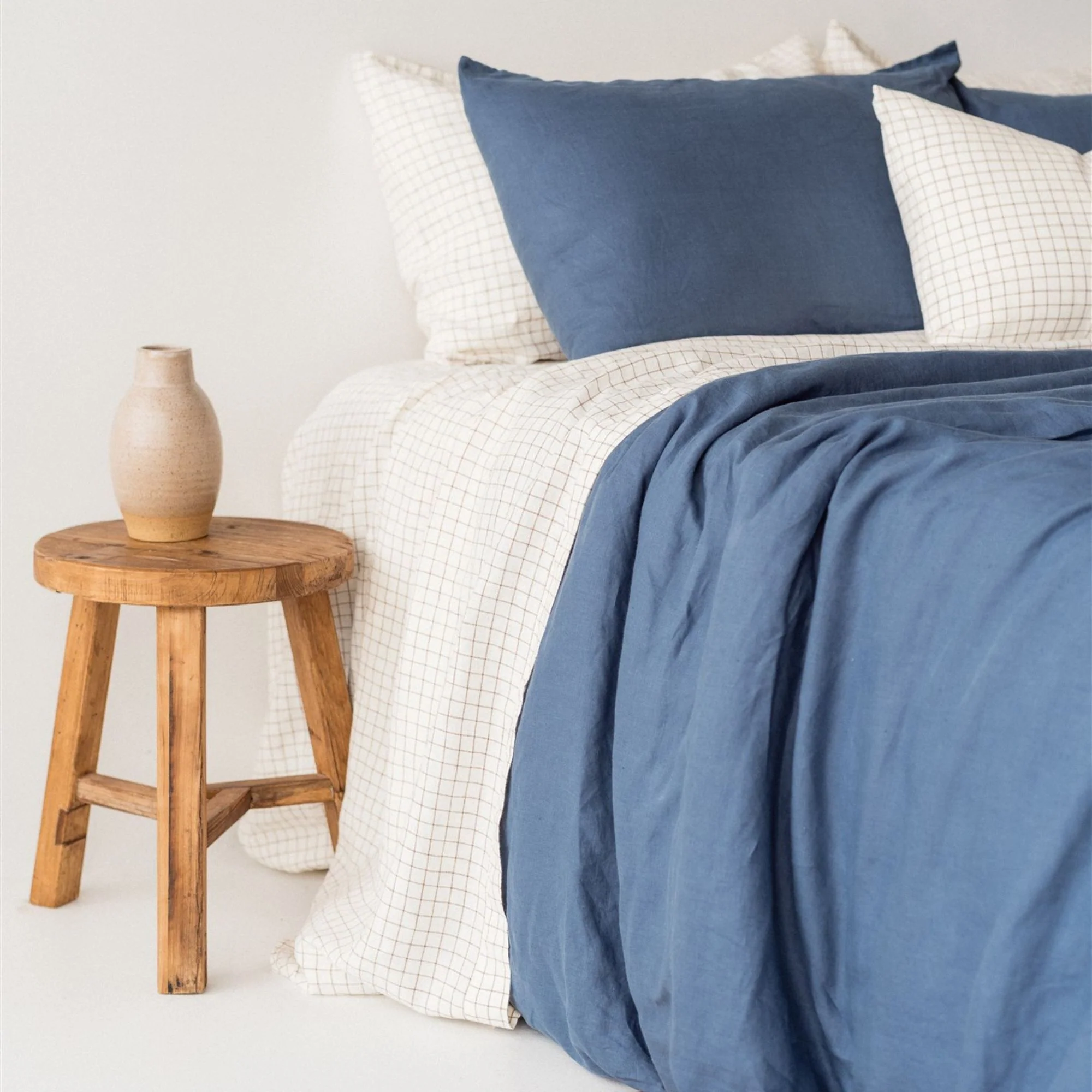 Coastal Blue Linen Pillowcases - Image 4