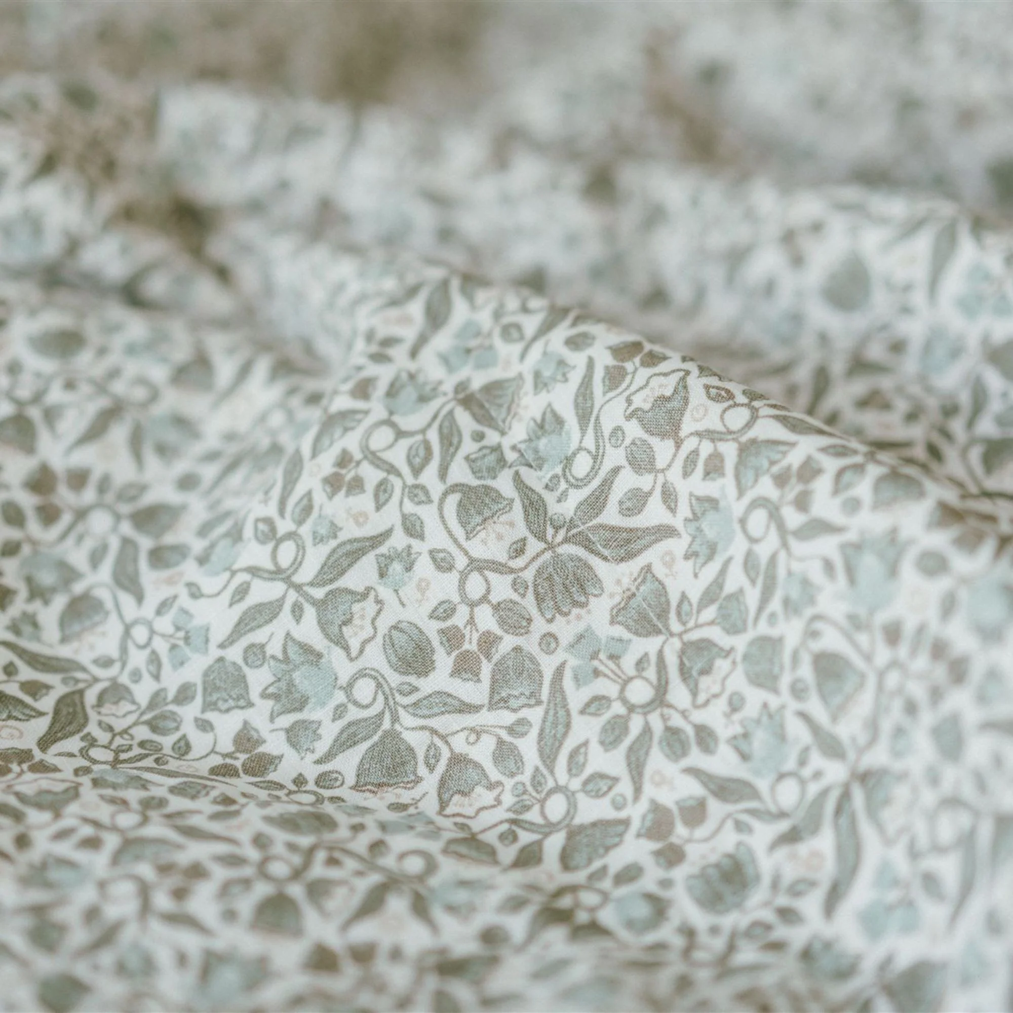 Evelyn Linen Fitted Sheet - Image 3