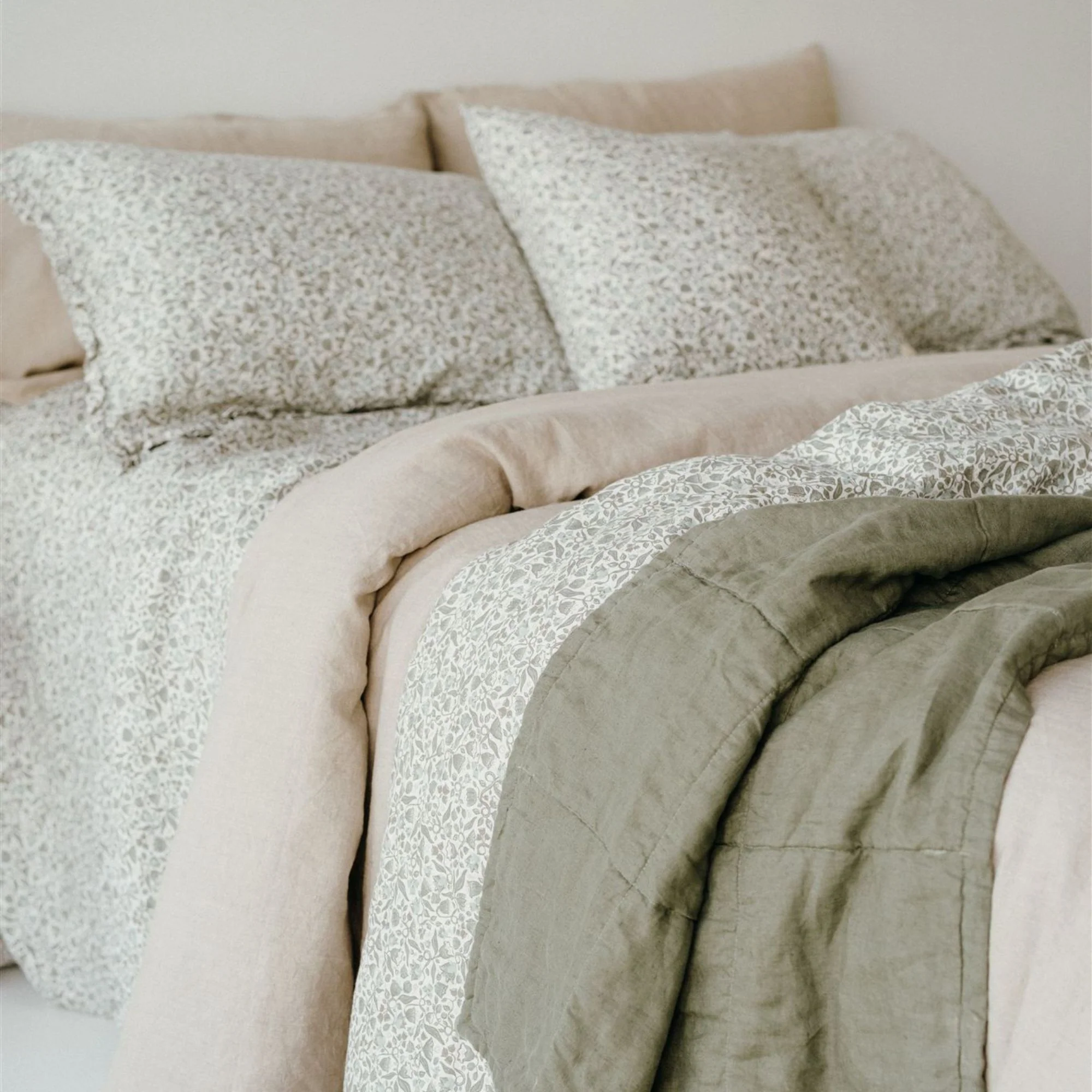 Evelyn Linen Fitted Sheet - Image 4