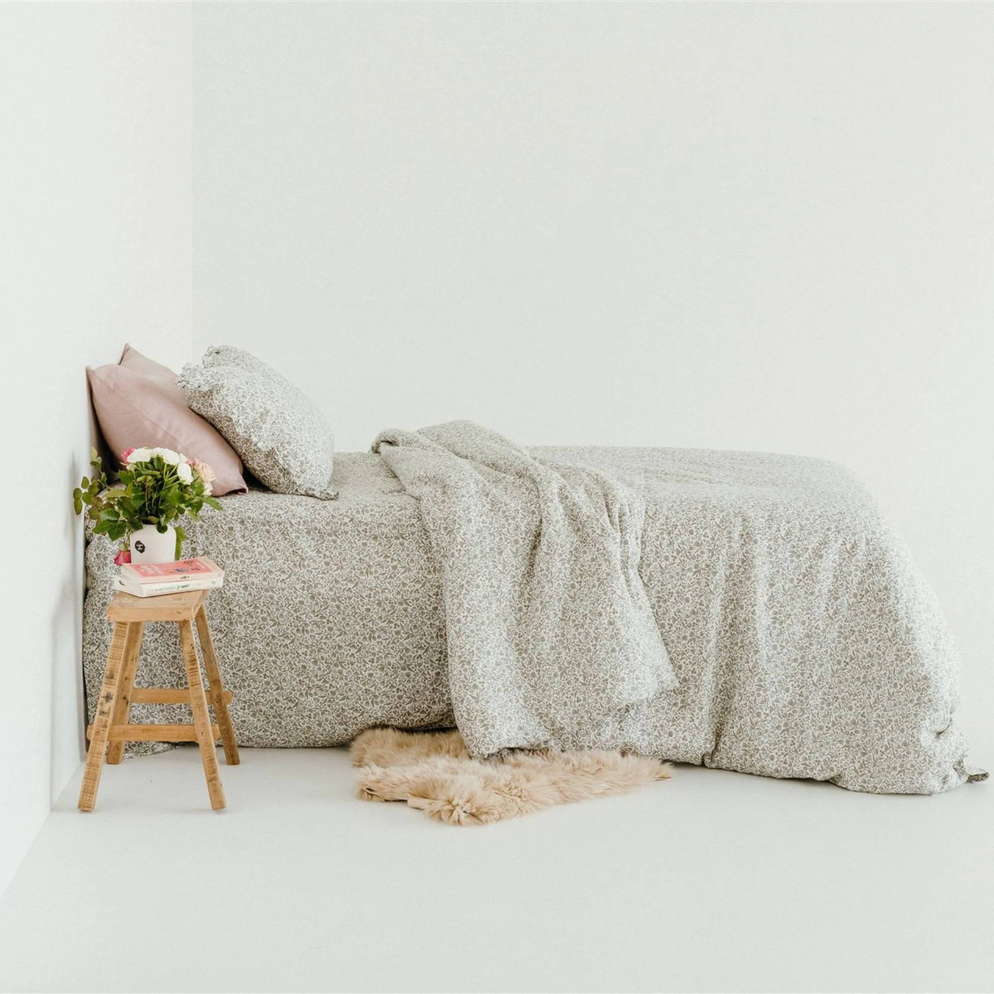 Evelyn Linen Flat Sheet - Image 7