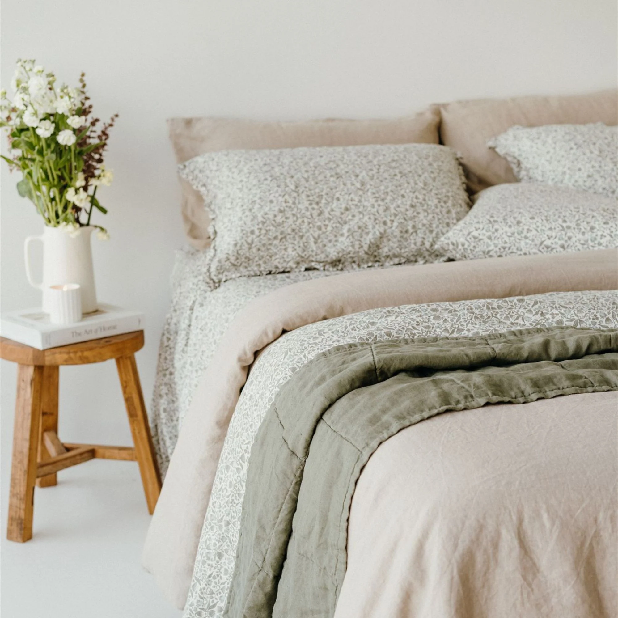 Evelyn X Cactus Linen Quilt - Image 6
