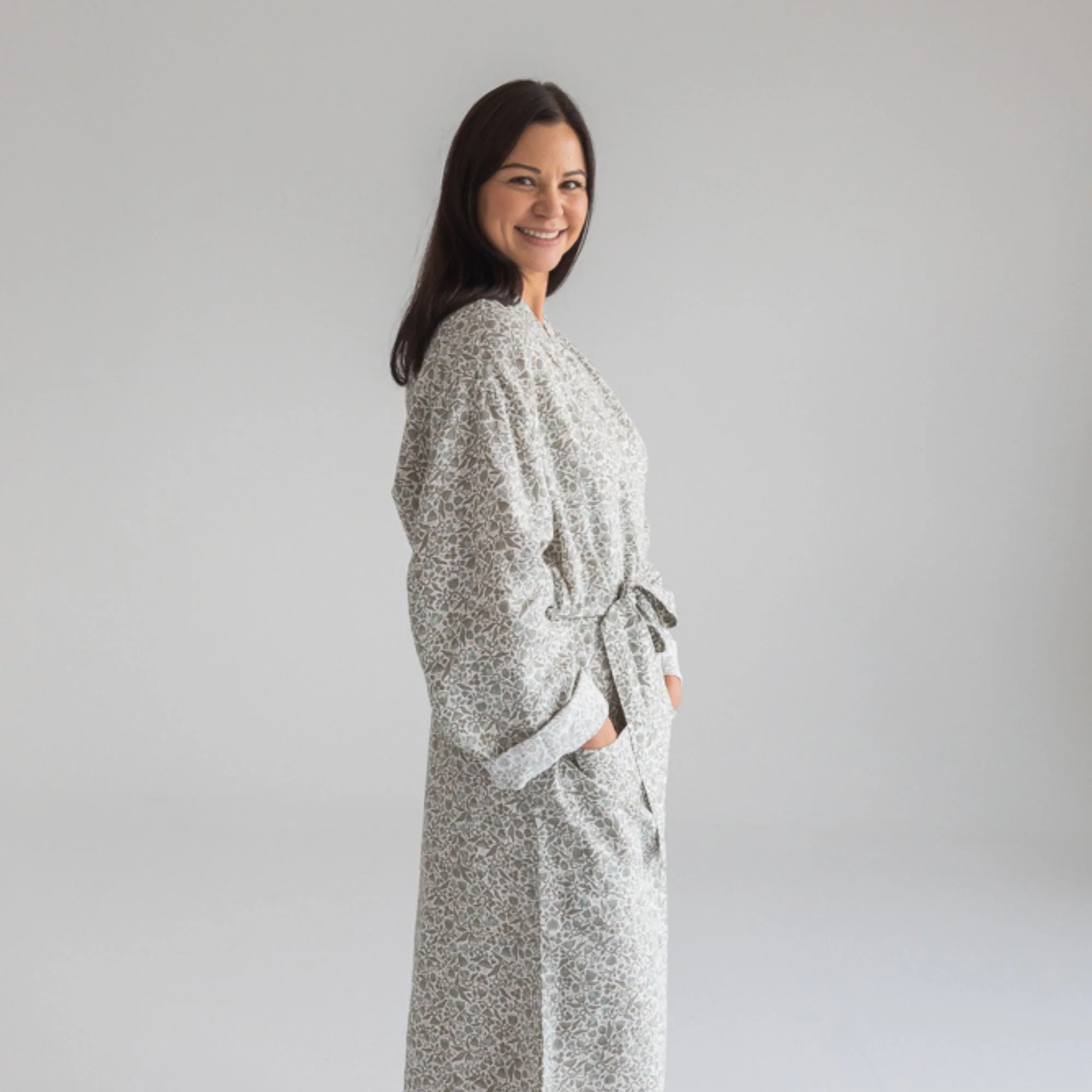 Evelyn Linen Robe - Image 6