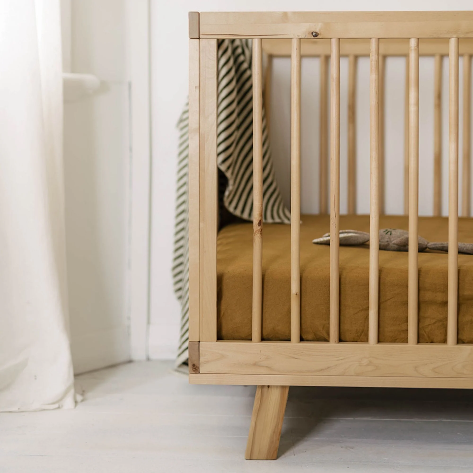Ginger Honey Linen Cot/Bassinet Sheet - Image 3