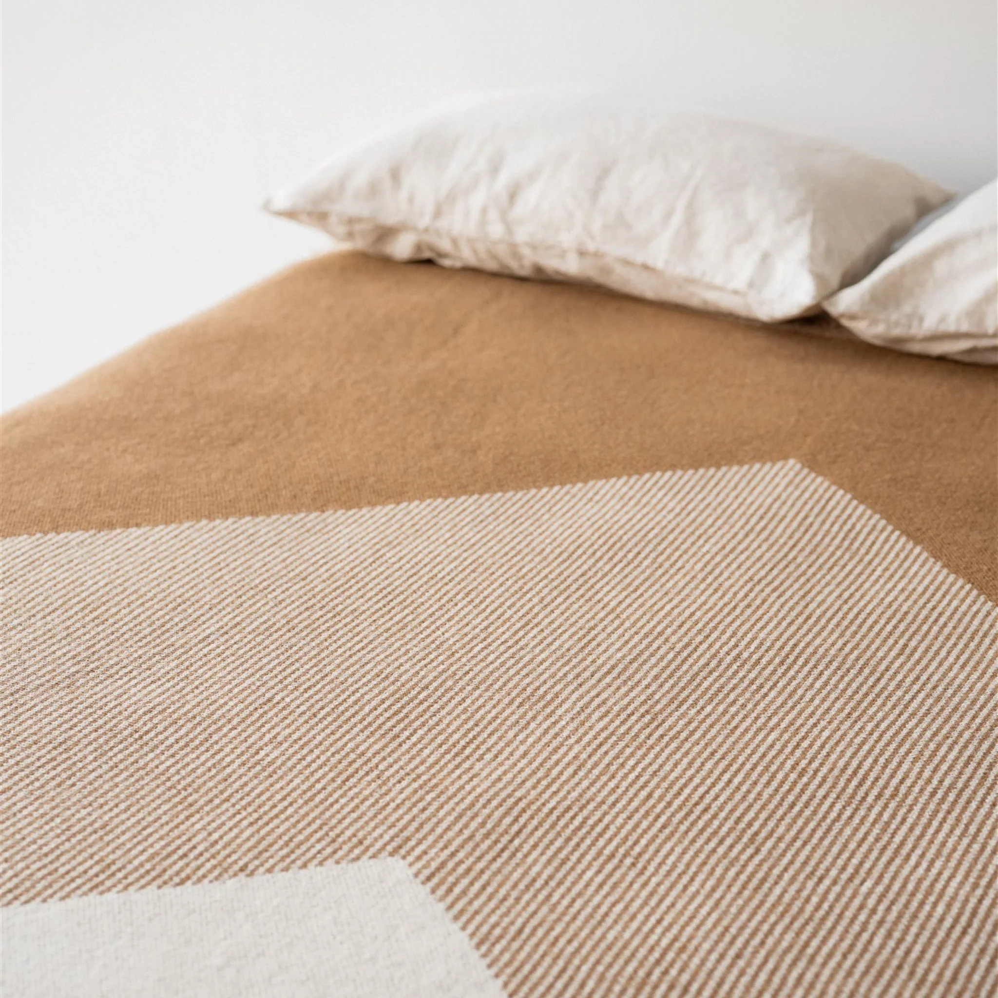 Ginger Honey Wool Bedspread - Image 10