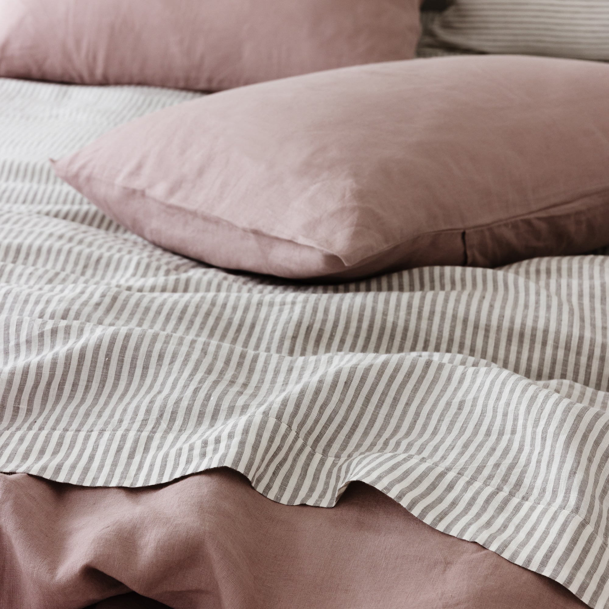 Grey Stripes Linen Fitted Sheet - Image 28