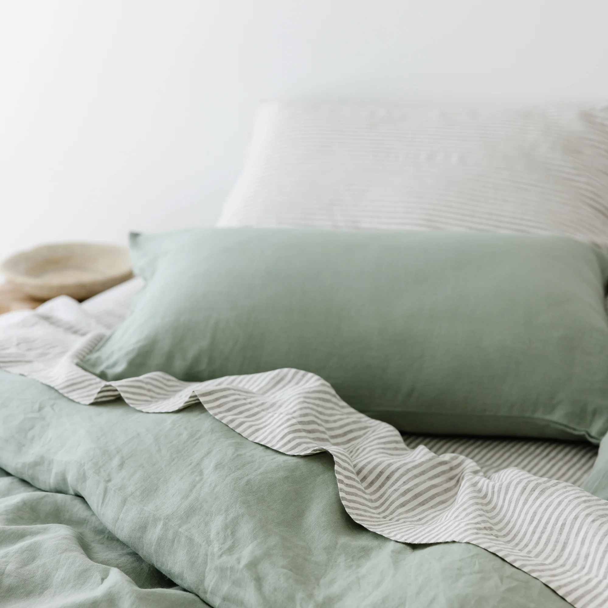 Grey Stripes Linen Fitted Sheet - Image 33