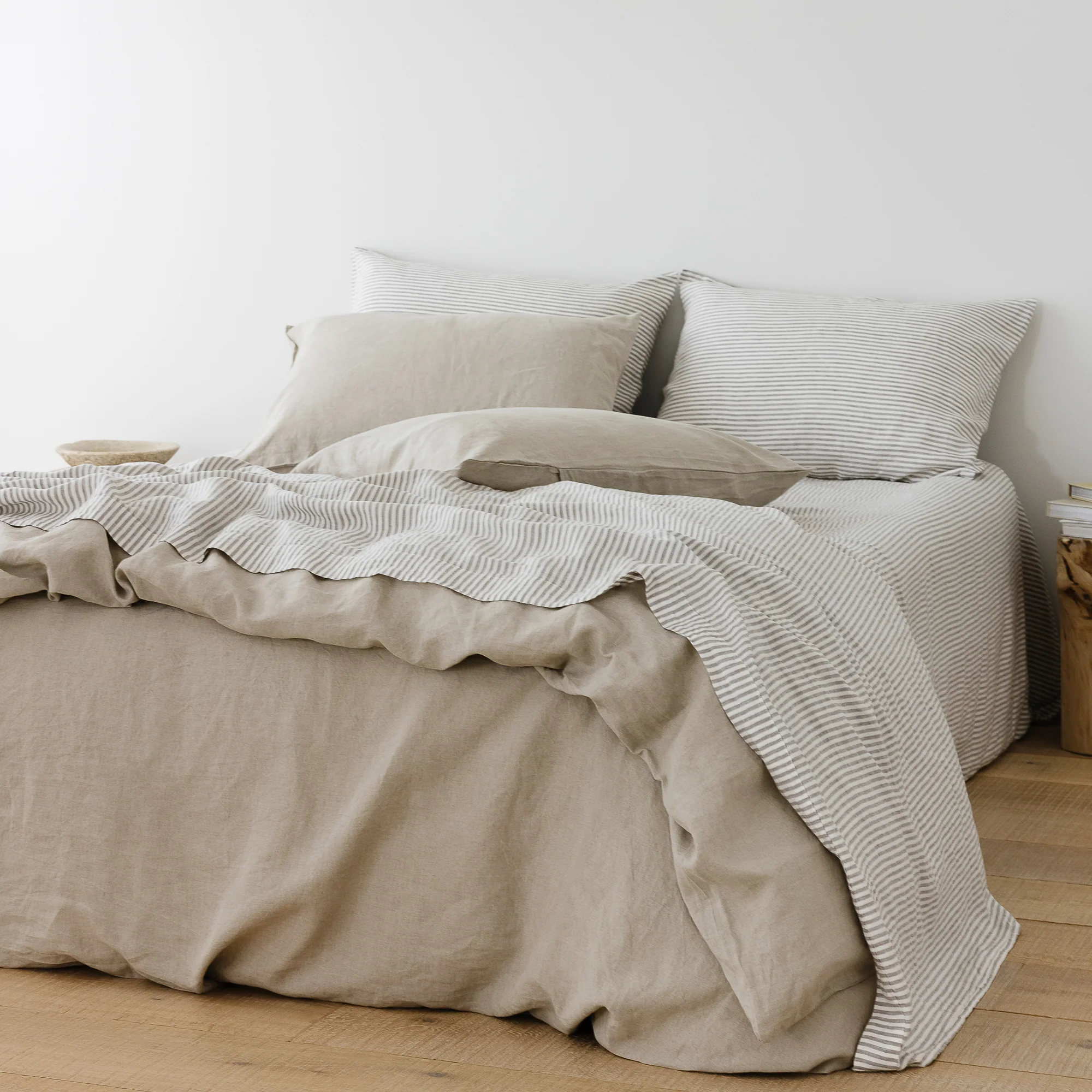 Grey Stripes Linen Sheets Set - Image 15