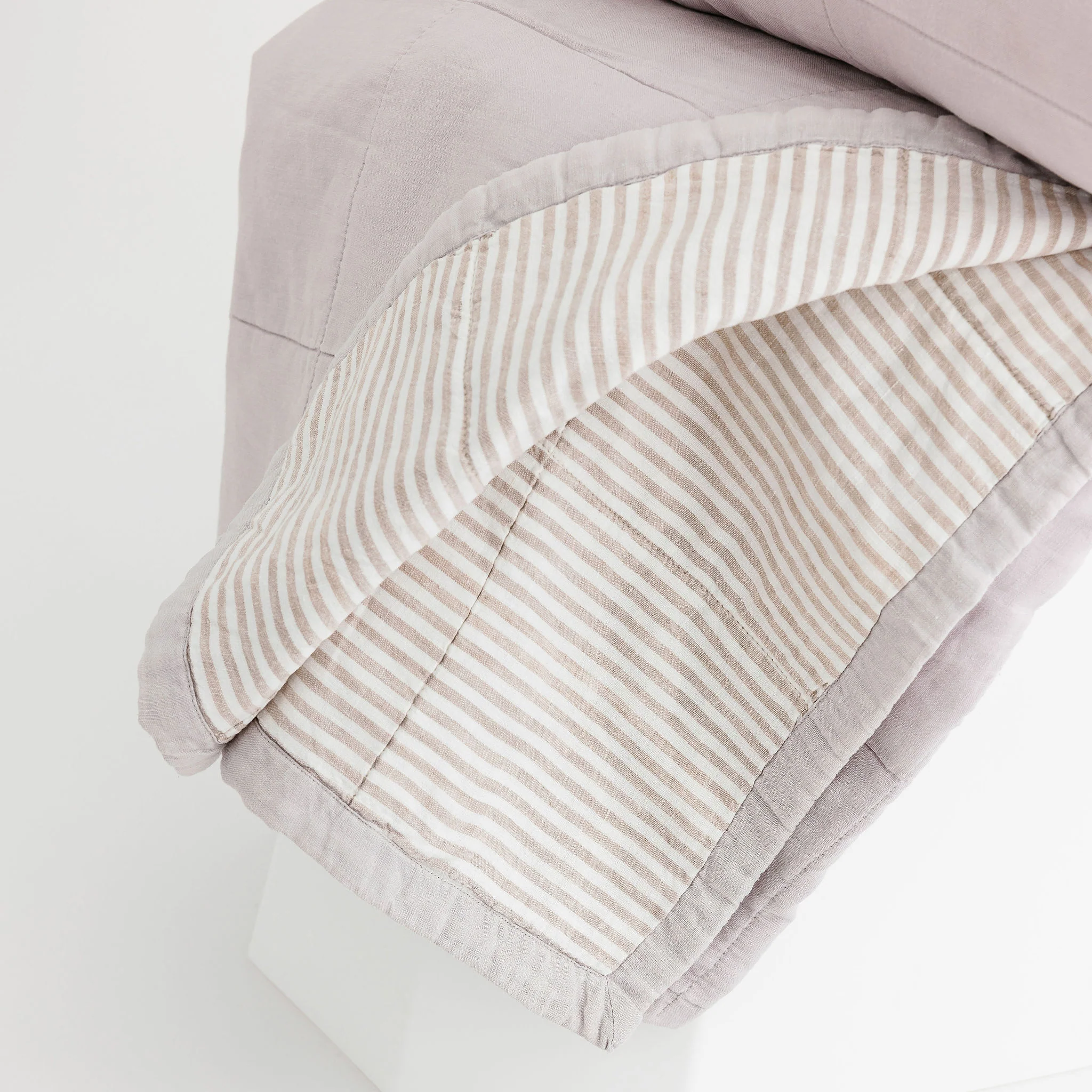 Lilac Purple & Grey Stripes Linen Quilt - Image 2