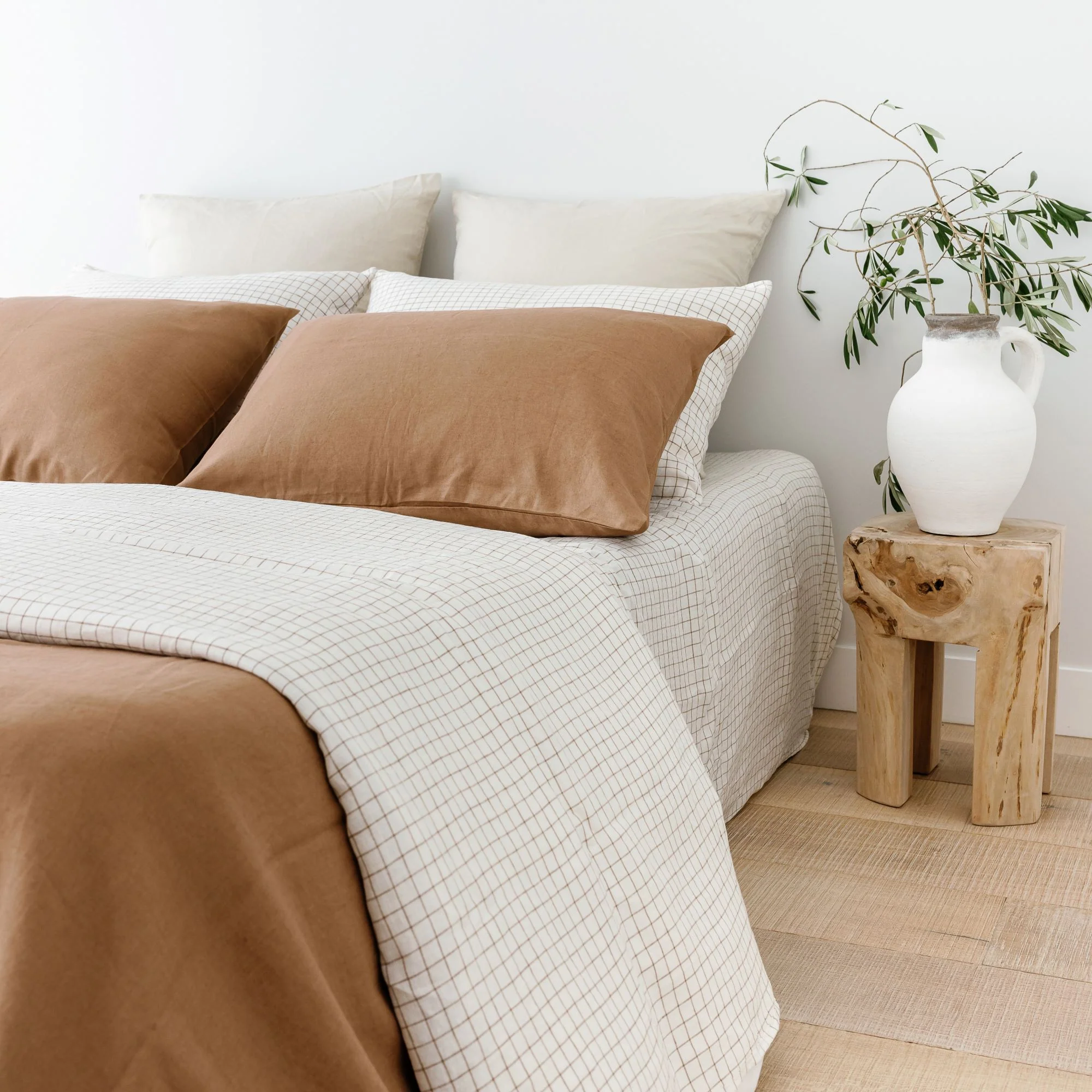 Malt Brown Grid Linen Duvet - Image 10