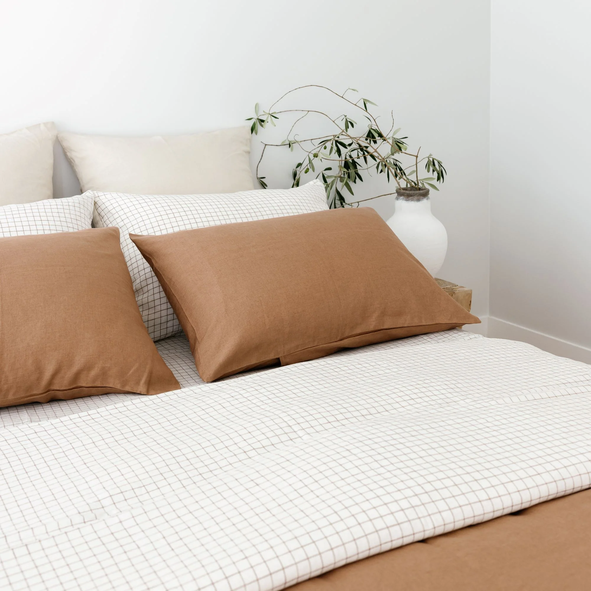 Malt Brown Grid Linen Fitted Sheet - Image 6
