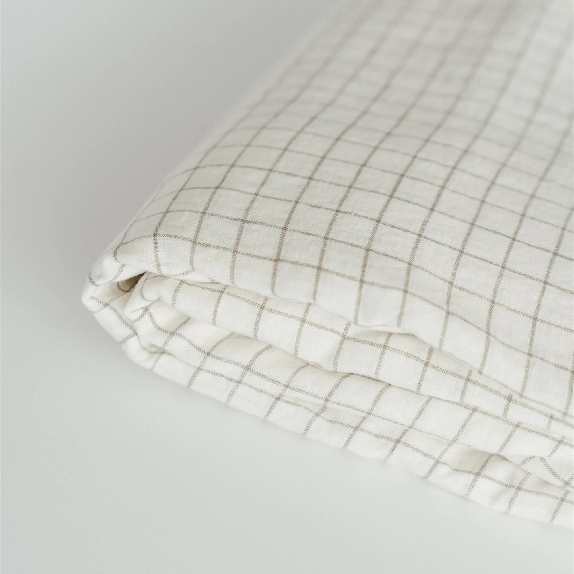 Malt Brown Grid Linen Sheets Set