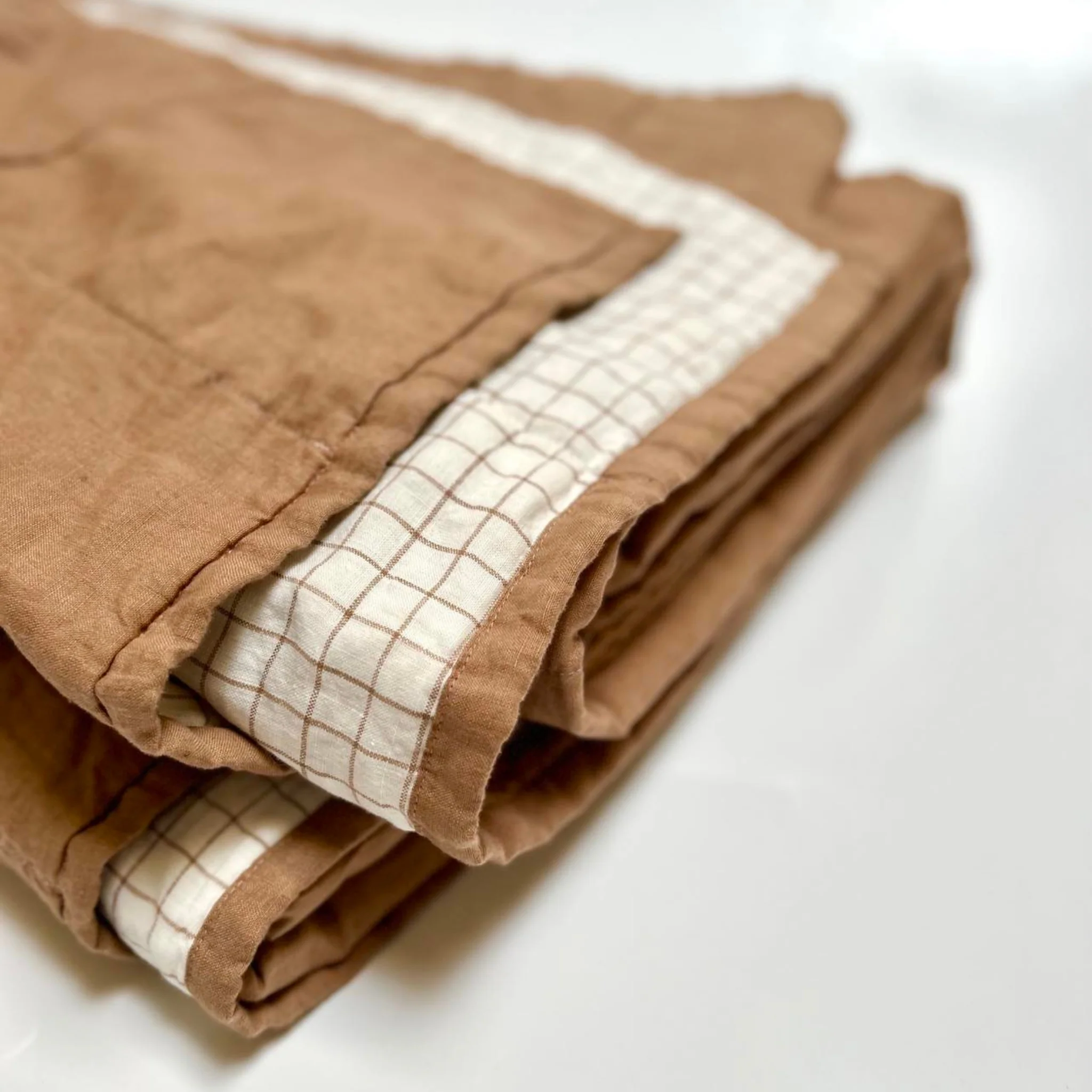 Malt Brown & Malt Brown Grid Linen Cot Quilt - Image 4