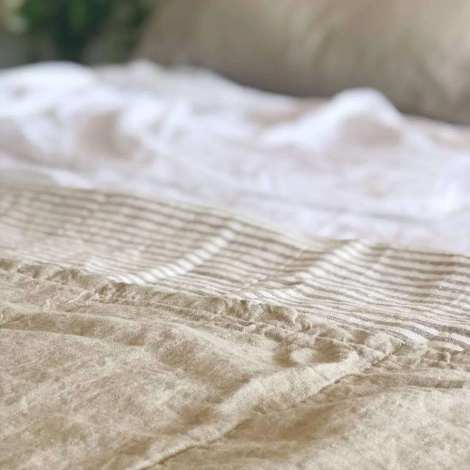 Natural & Sand Stripes Linen Quilt - Image 5