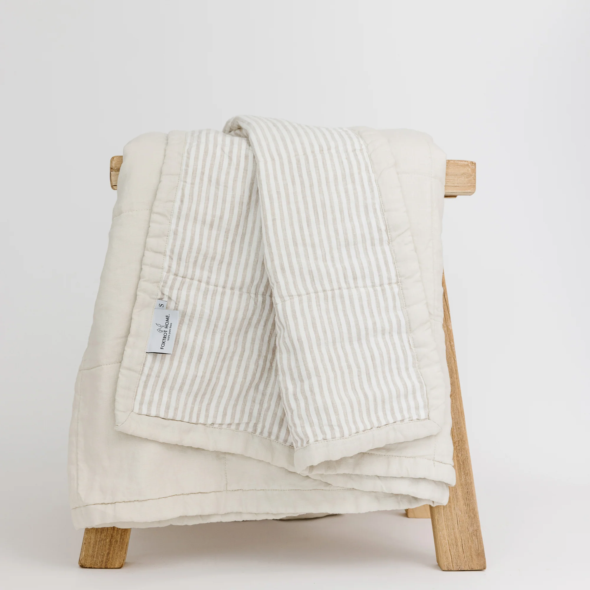 Oat & Sand Stripes Linen Quilt - Image 2