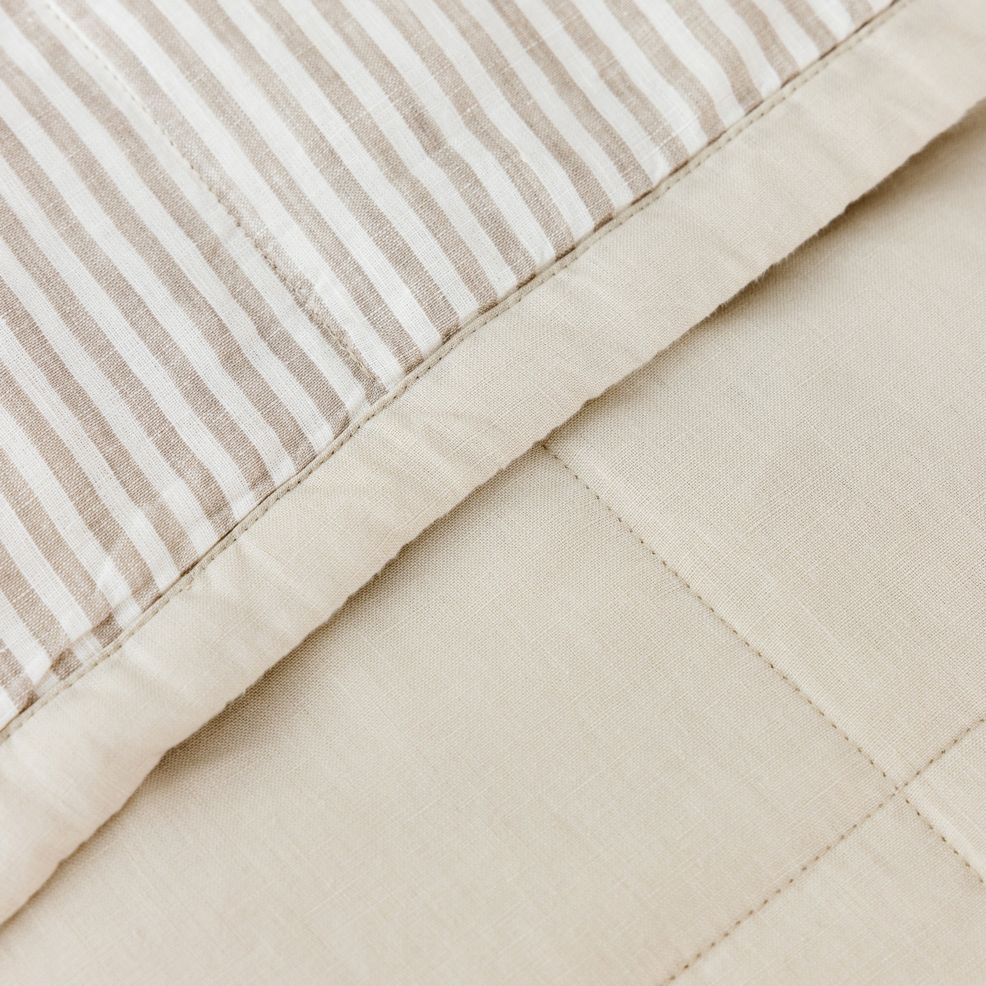 Oat & Sand Stripes Linen Quilt - Image 3