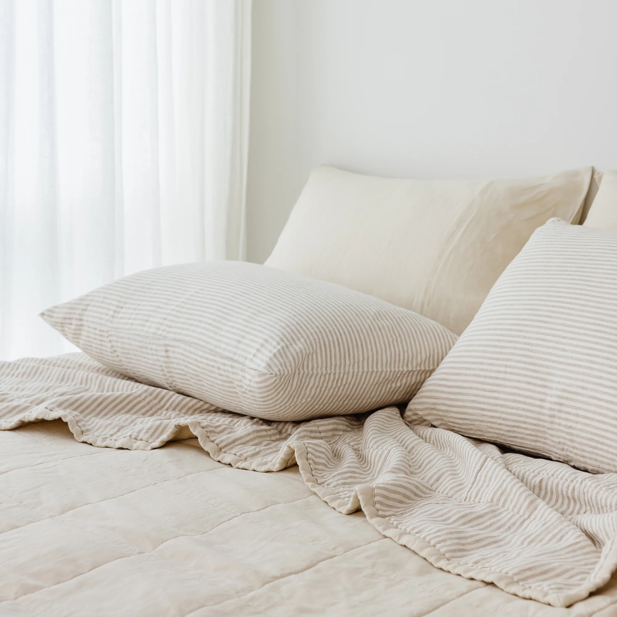 Oat & Sand Stripes Linen Quilt - Image 7