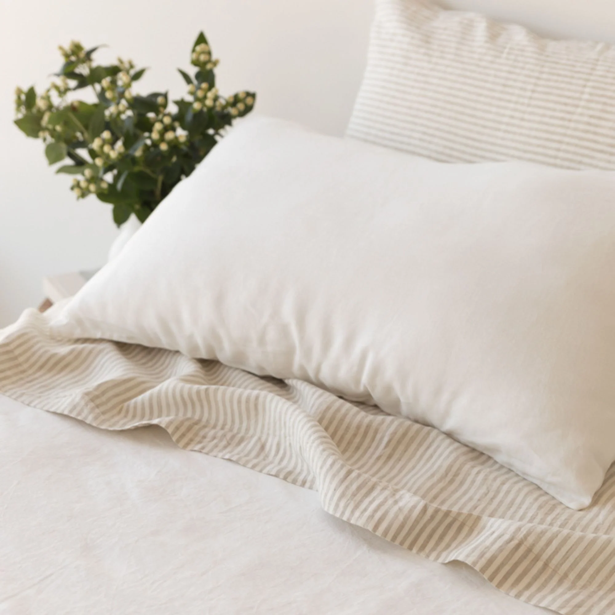 Off White Linen Duvet - Image 5