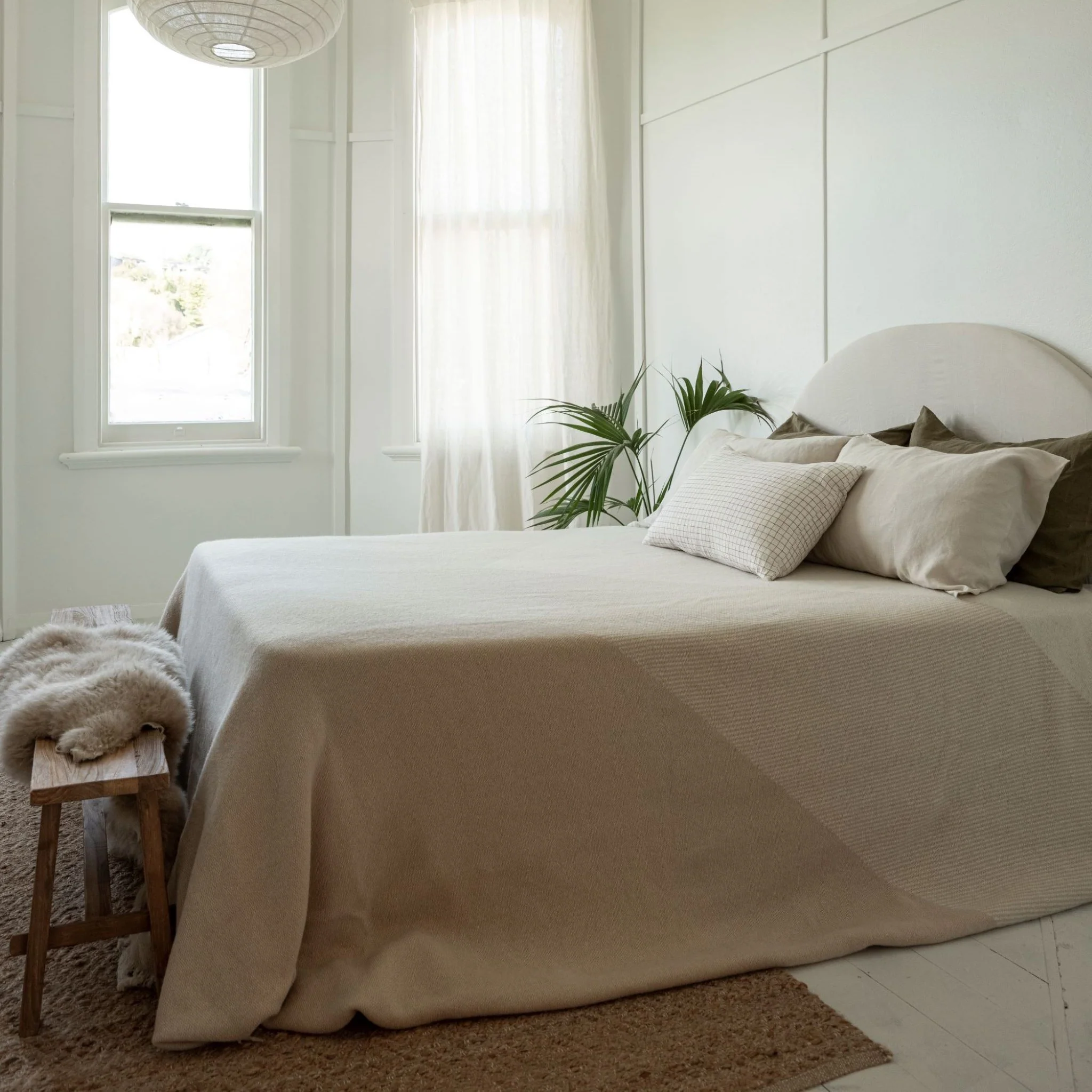 Pampas Wool Bedspread - Image 5