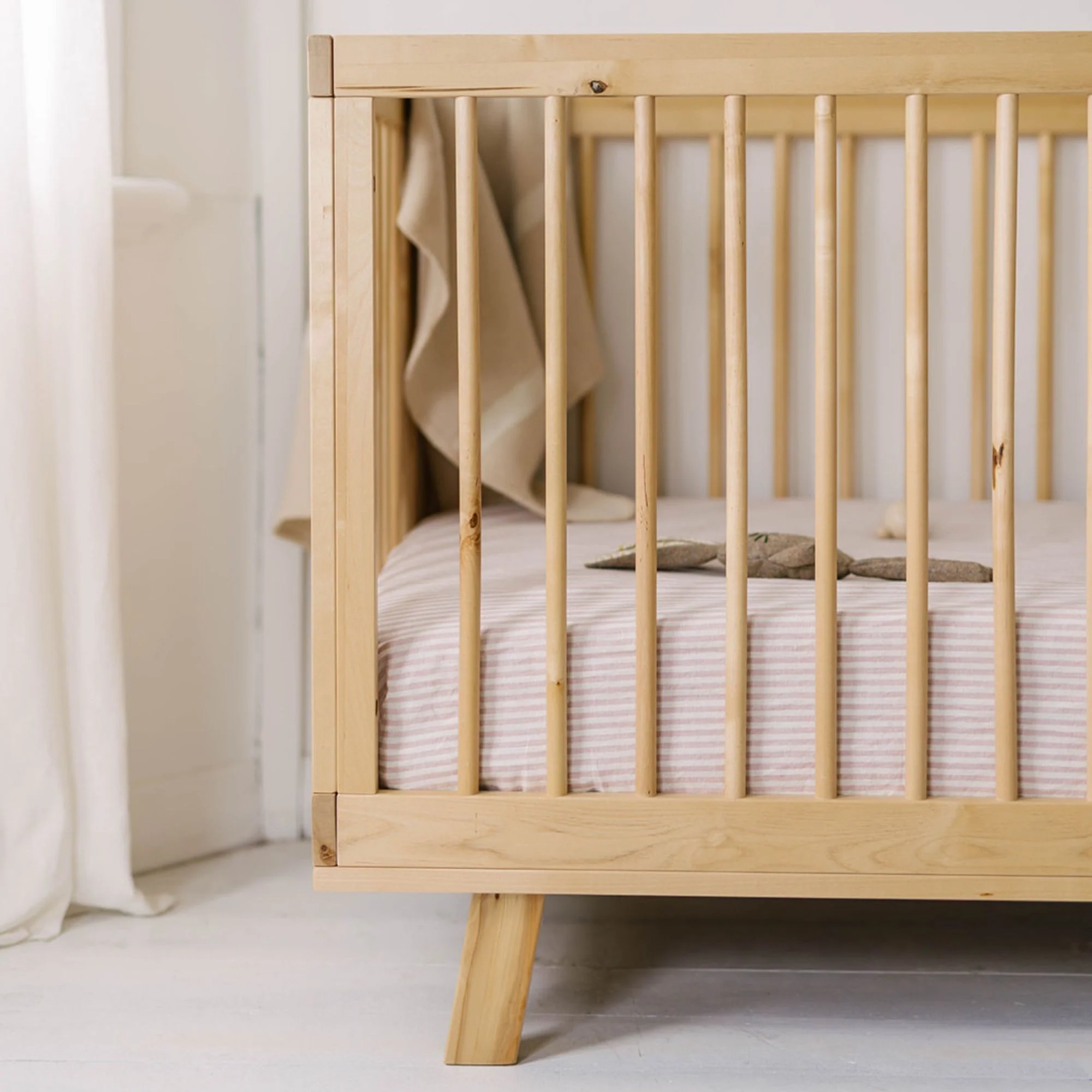 Pink Stripes Linen Cot/Bassinet Sheet - Image 3