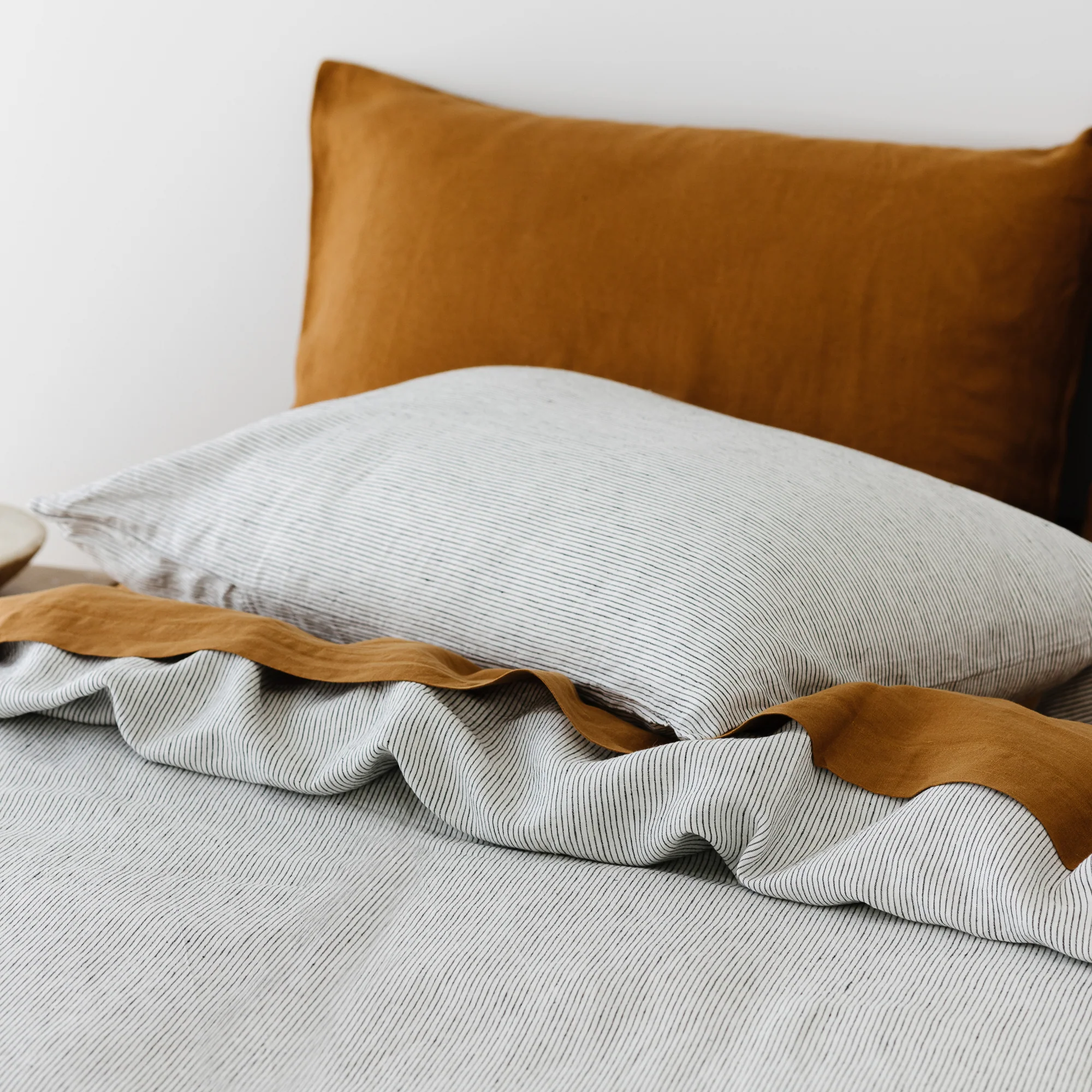 Pinstripes Linen Duvet - Image 4