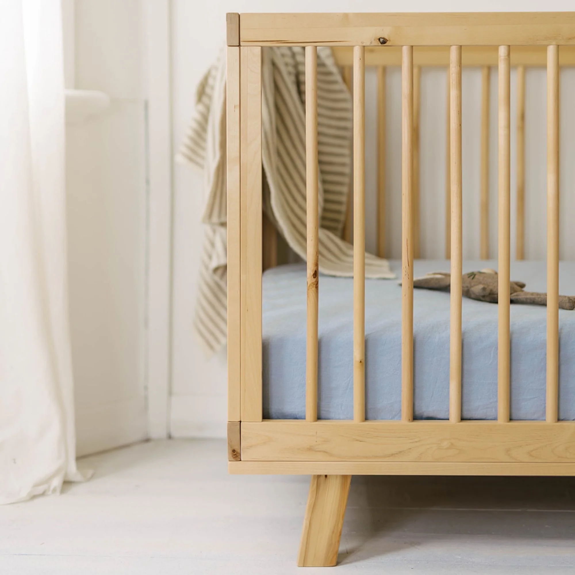 Powder Blue Linen Cot/Bassinet Sheet - Image 3