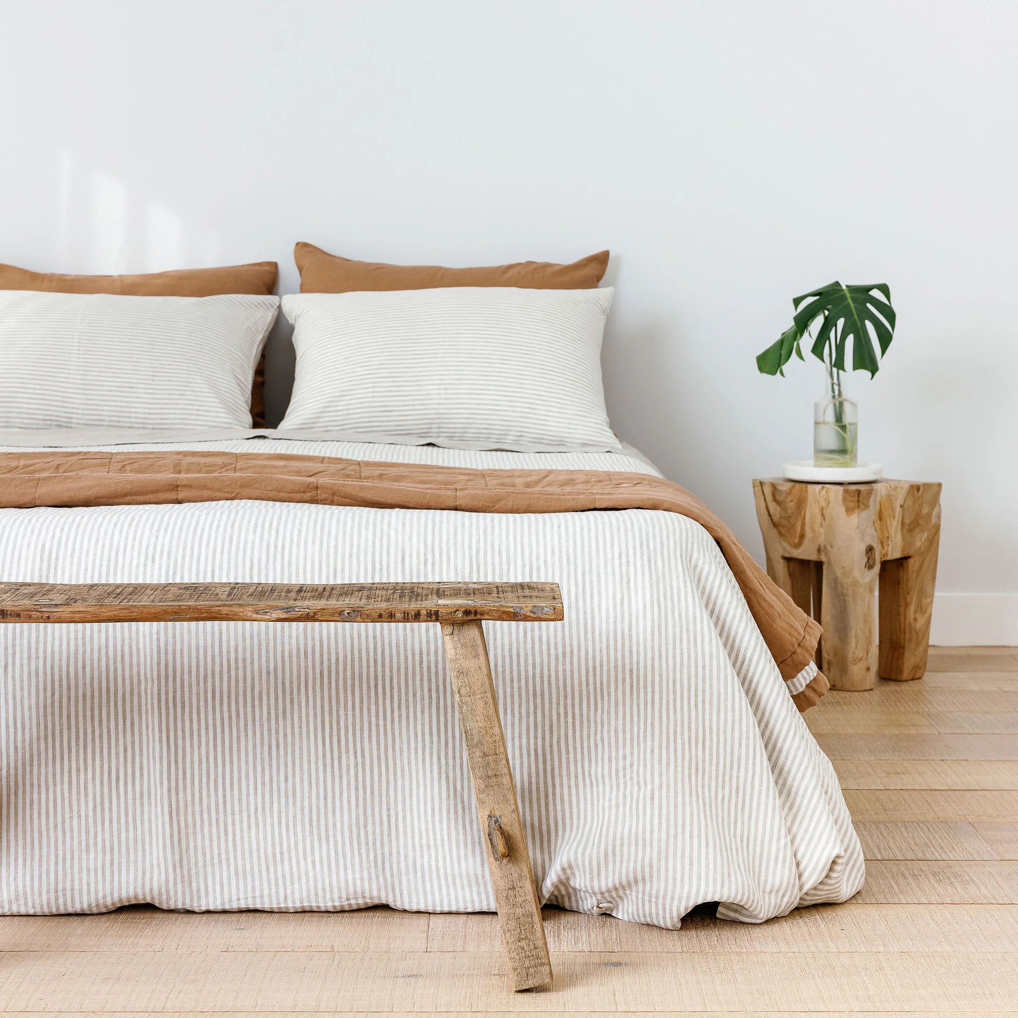 Sand Stripes Linen Duvet - Image 6