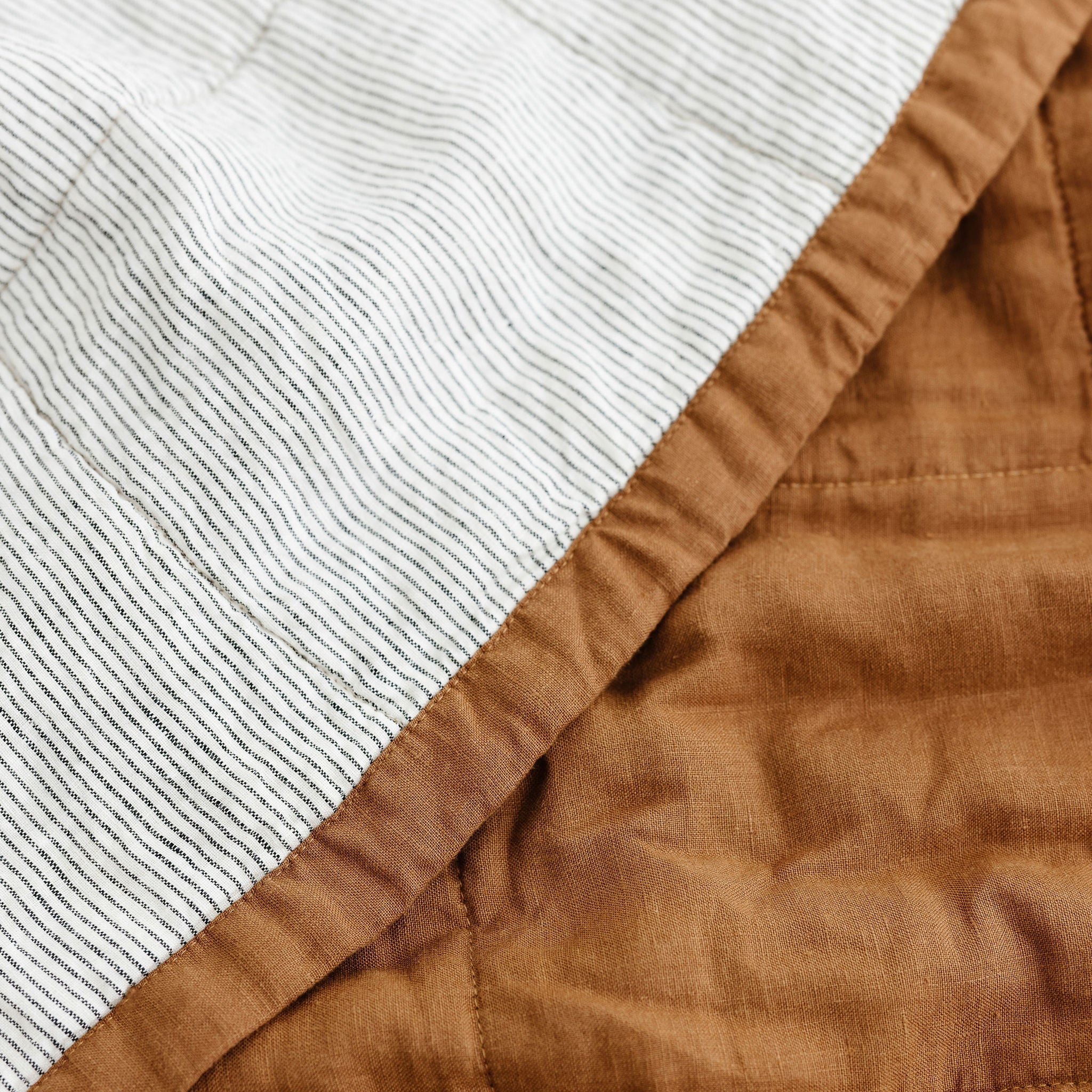 Tobacco & Pinstripes Linen Quilt - Image 3